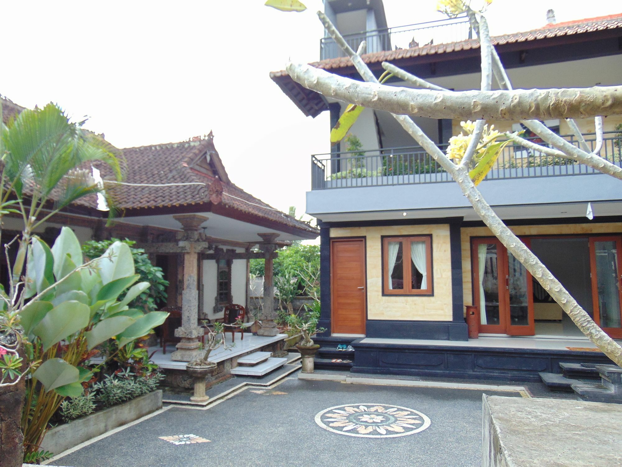 Dipondok Homestay Pecatu  Exterior photo